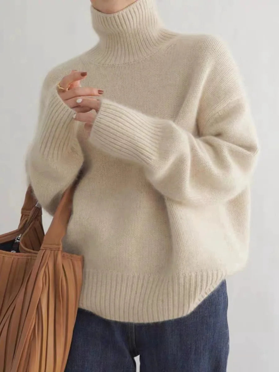 Calyssia | Women’s Oversized Cashmere Turtleneck Sweater
